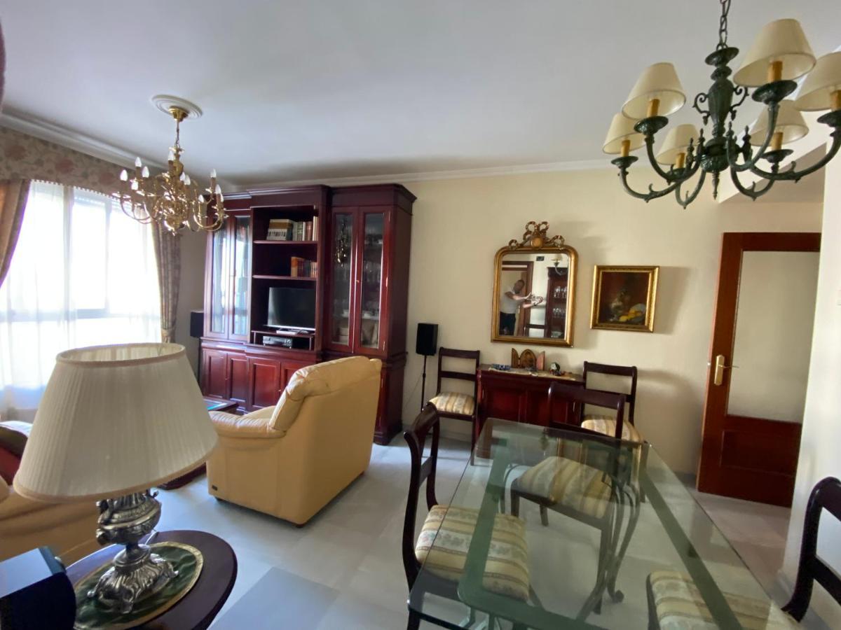 Fantastico Con Parking Avenida De Cadiz * Séville