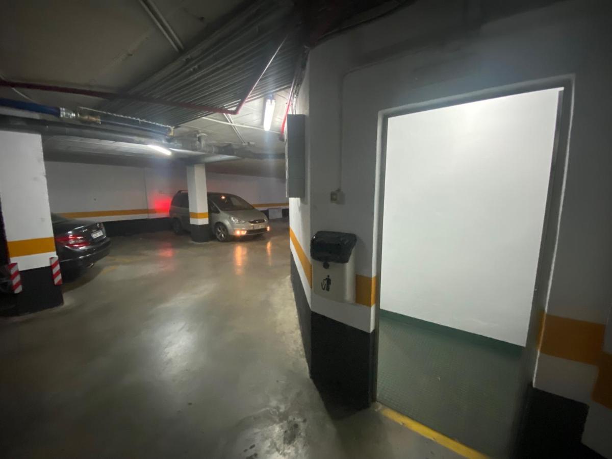 Fantastico Con Parking Avenida De Cadiz * Séville